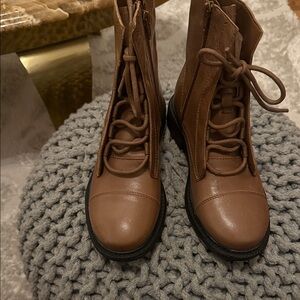 Chelsea & Violet Tan Lace-Up Boots
